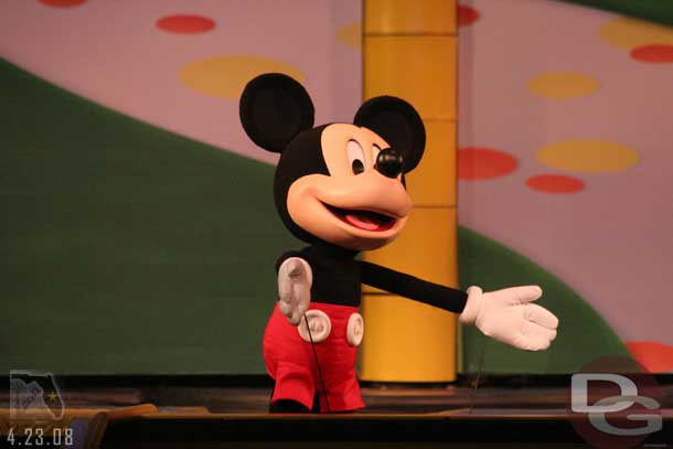 The gist of the show is Mickey and the gang from Mickey Mouse Clubhouse are throwing Minnie a birthday party, and they get help/inspiration from the other shows.