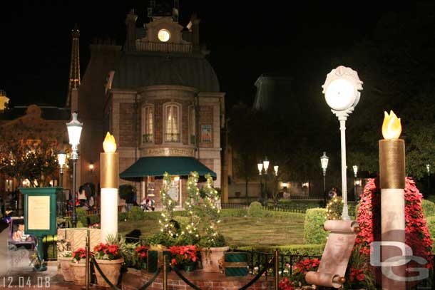 The storyteller location in France where Pere Noel shares Christmas letters.