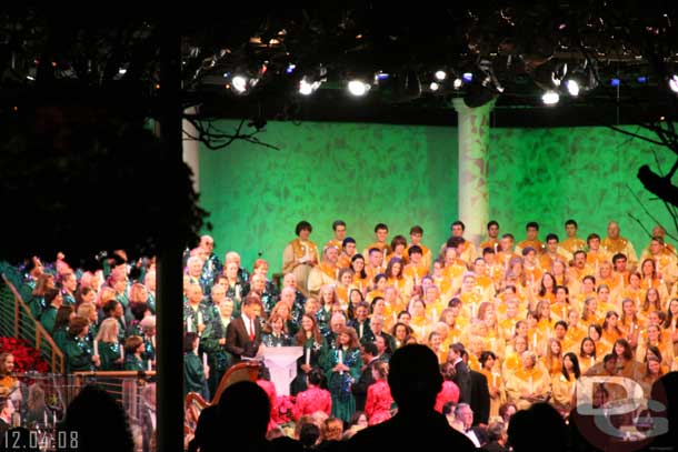 A couple shots from the Candlelight finale (Brian Stokes Mitchell was the narrator this evening).