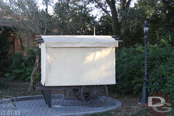 Spotted this cart along the walkway, saw one out by the International gateway too.  Are these part of the Kim Possible game or something else?