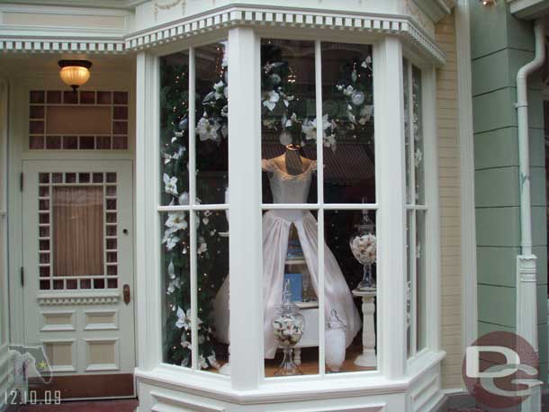 A window at center street.