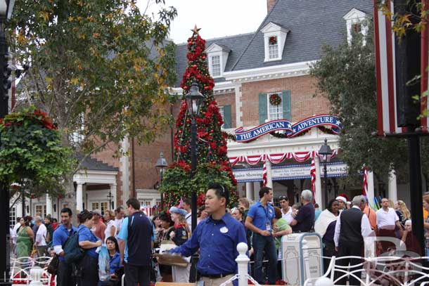 We did not have to wait in either of the lines, instead we just walked up to the walkway and the D23 and other CMs waved us right in.