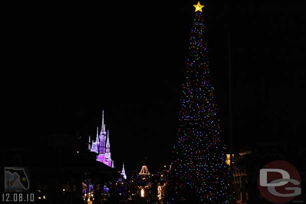 Stepped onto Main Street and snapped this shot just as the familiar announcement came over the parks PA system as the Main Street Electrical Parade stepped off.