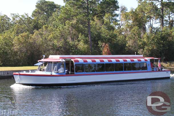 The boat heading to the Studios (it is the one we would have been on.. I think we were at the Boardwalk before it left the dock at the Studios).