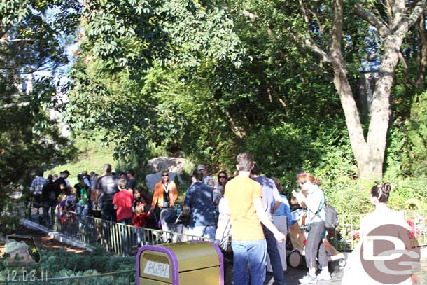 A long line for the Tangled crew.  Still shorter than Disneylands has been though.