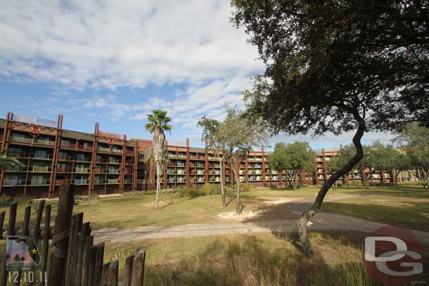 Not much.. the Cast Member working the area said they were at breakfast and to visit one of the other savannas.