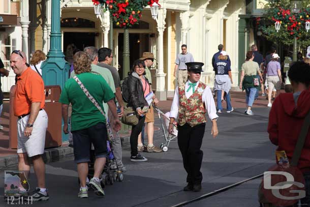 Guess it is standard operating procedure now to have a CM in front of the horse drawn trolley (noticed it at Disneyland recently)