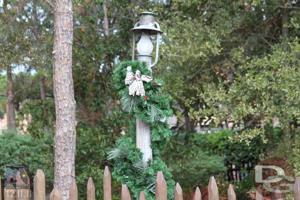 Some mild decorations in Frontierland.