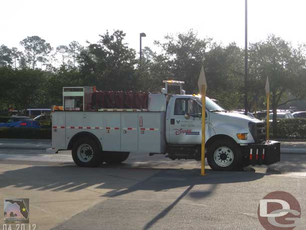 Then it was off to Cross Roads for some groceries.  While walking to the bus noticed this truck out front of Pop Century.  It was a Disney version of AAA for the buses.