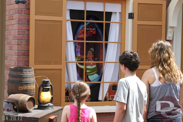 As I was heading to lunch at the Columbia Harbor House spotted this Sorcerers window.