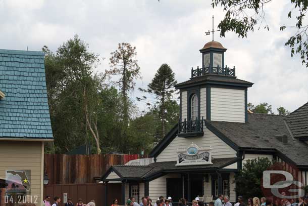 The work on the new walkway from Fantasyland to Liberty Square is moving along.  You can see a temporary retaining wall (this is where the old sky way building was)