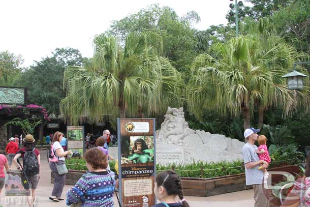 First park of the morning was the Animal Kingdom.  The intent was to go Sunday to celebrate the 14th anniversary of the park (it opened on earth day in 1998) but the weather forecast was iffy so decided to spend the morning there today, which turned into a good chunk of the day.