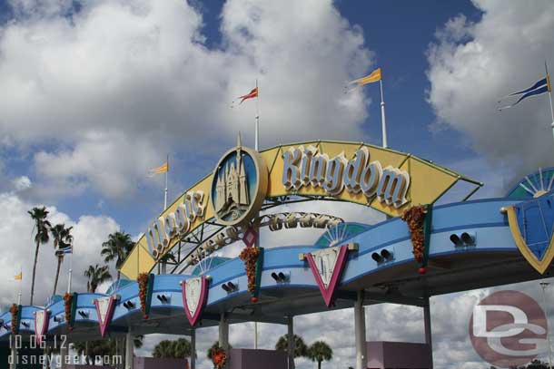 Then it was off to the Magic Kingdom.  More of the entrance tollbooth painting is done and more I do not like way too much blue and gold.