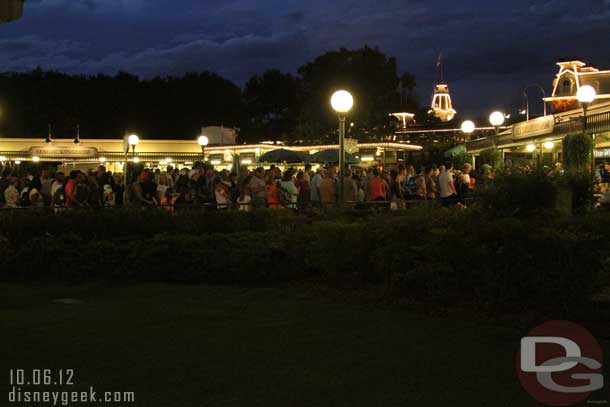 A large mass of guests waiting to get into the Magic Kingdom this evening.