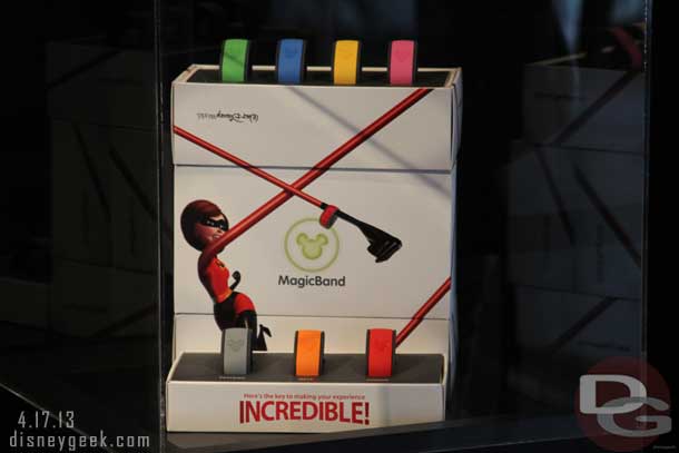 First up a look at the new MagicBands that will be coming soon.