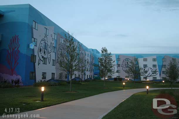 Heading back toward Pop Century.. the Nemo wing.