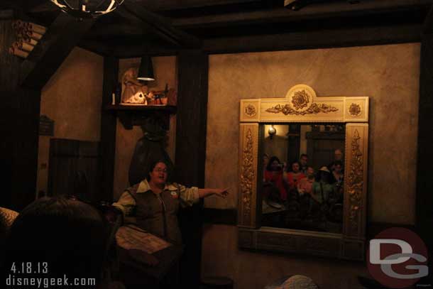 Once everyone is inside a Cast Member starts the show and the Magic Mirror/Portal comes to life.