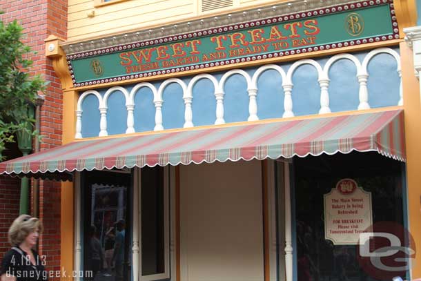 The Main Street Bakery is closed so Starbucks can move in.