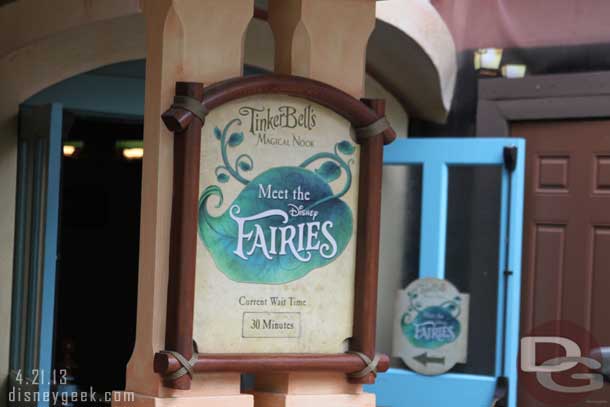 Already a 30 minute wait for the Fairies.