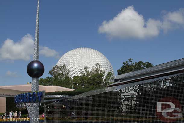 Spaceship Earth and Universe of Energy