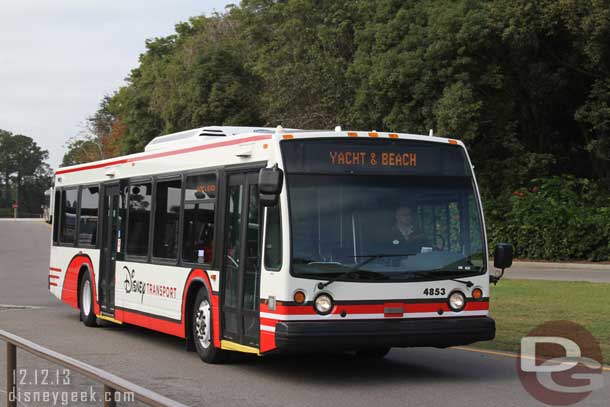 The other day I mentioned they have another new paint scheme on some buses.  It has white instead of gray/silver.