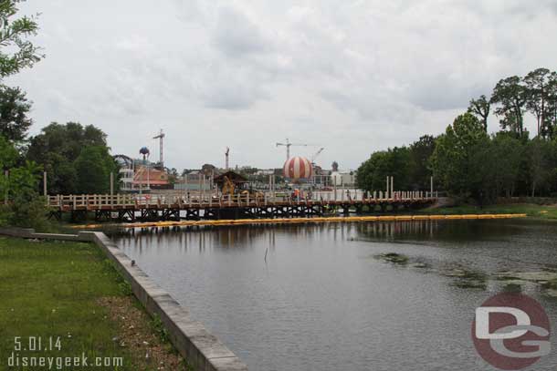 A new pedestrian bridge to connect Downtown Disney and Saratoga Springs is under construction.