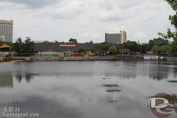 Looking back to where I started the walk around.  Without the Marina and Captain Jacks it looks so plain right now.