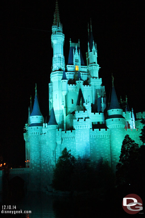 The lights are off again on the Castle as it prepares for the second show of the night.