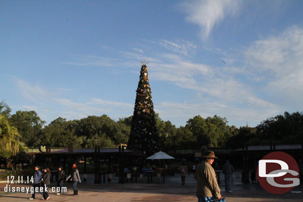 Approaching the Animal Kingdom before opening.