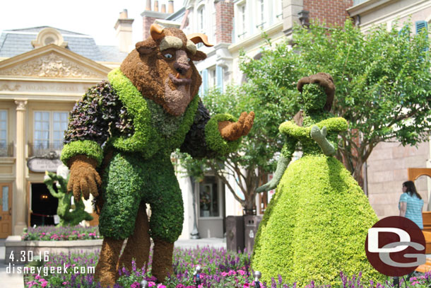 Beauty and the Beast Topiaries in France.