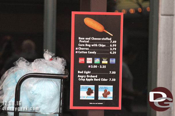Some food options in Pixar Place now.  