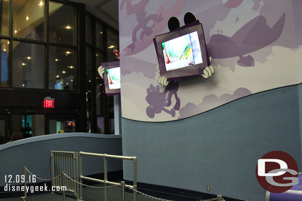 Passing through Innoventions West.  Video monitors for the stand by queue at the Character spot, nobody there right now.  