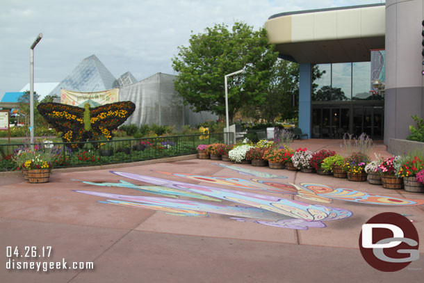 A PhotoPass spot, no one around this morning to take your picture though.