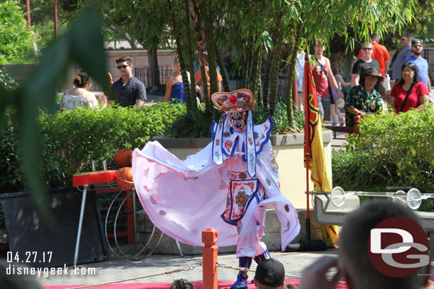 Jeweled Dragon Acrobats performing in China