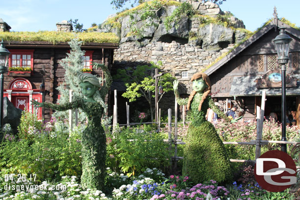 Anna and Elsa topiaries.