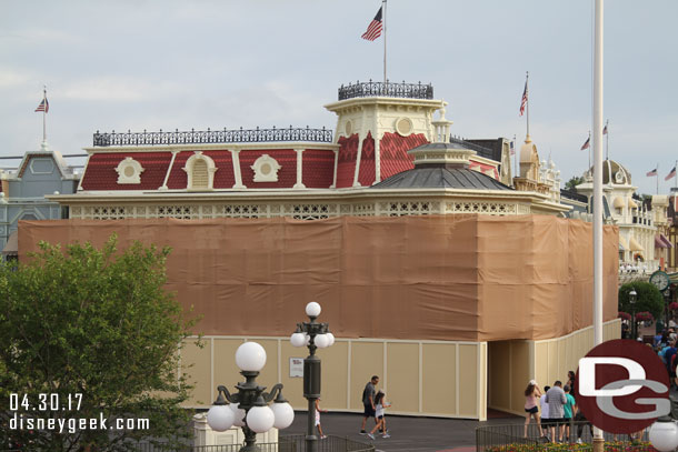 Since I was early went up onto the Train Station for some Main Street pictures.  Scaffolding around the emporium as facade renovation continues.