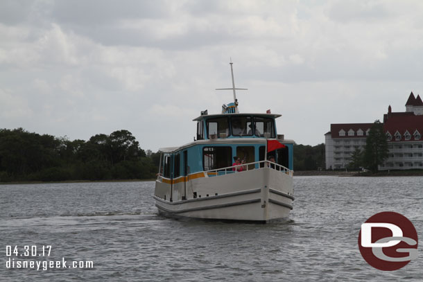 We boarded and were on our way in under 5 minutes.  Passing the lodge boat.