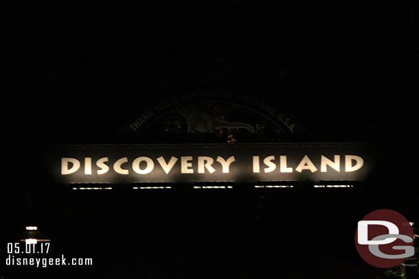 Making my way back to Discovery Island.