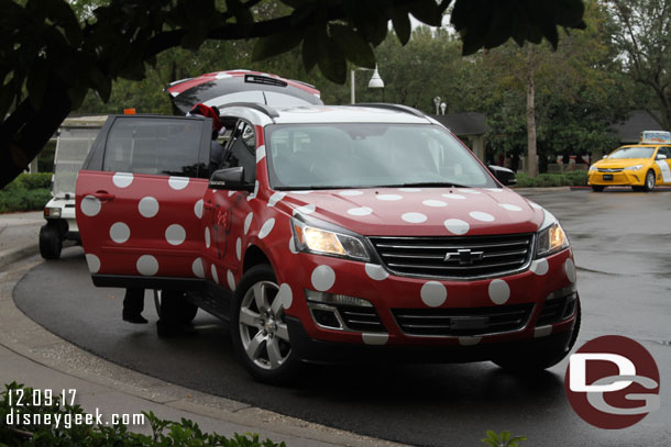 A Minnie Van out front of the Boardwalk.  There seemed to be a fairly steady stream of them the couple times I paid attention.