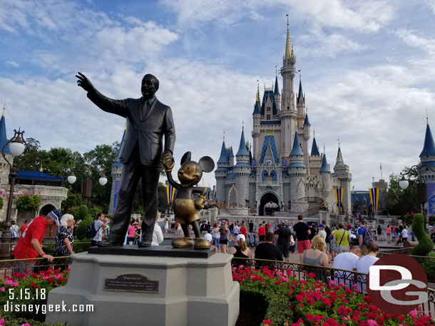 Mickey and Walt Disney, Partners Statue