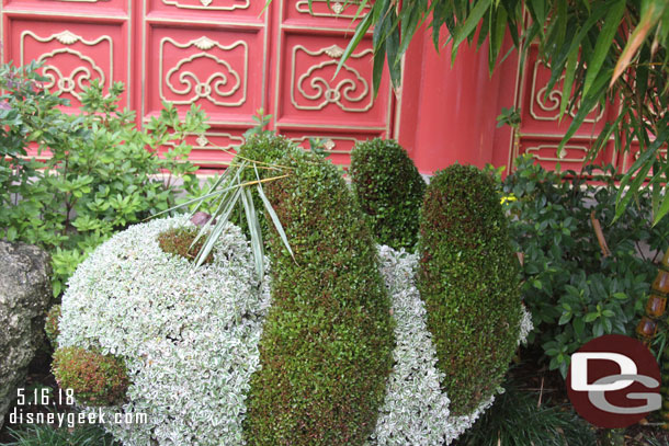 Panda topiary.