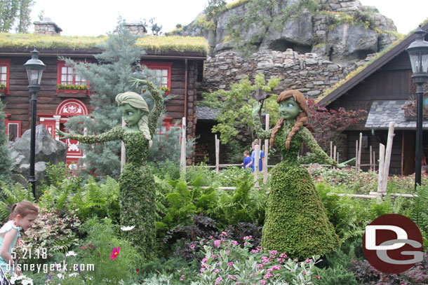 Walking through Norway. Frozen topiaries.