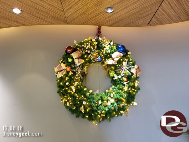 A wreath in the Contemporary.