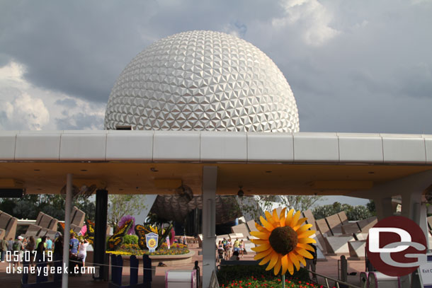 Time to enter Epcot.