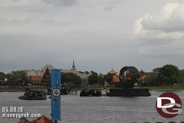 Inside Epcot and going to meet the rest of my group.  If you were curious on timing.  It is 4:44pm, I started down the walkway at 4:17pm and that included several picture stops along the way. 