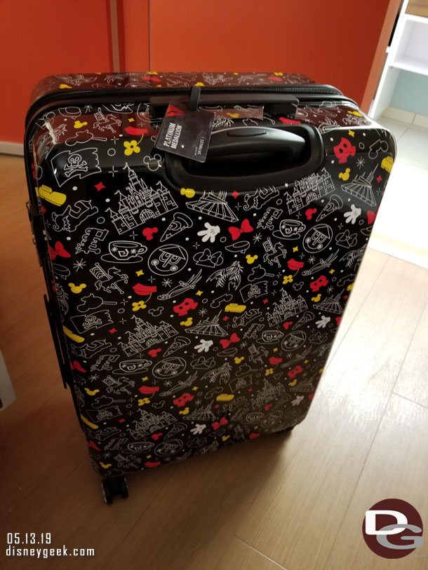 We had an issue with a suitecase.. the handle was ripped off and other damage to it on the way out.  Not sure if it was the airline or Magic Express but we called it in and Disney took the bag to repair it.  They decided it was not repairable and instead gave us this suitcase as a replacement.