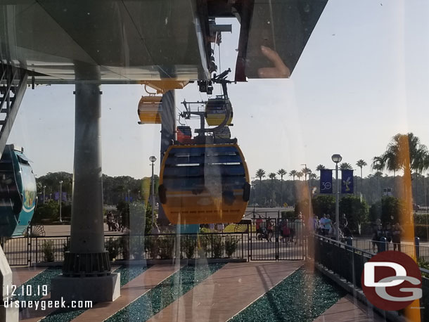 8:51am - taking flight. We had to wait a couple gondolas because I wanted one without the wrap on it.