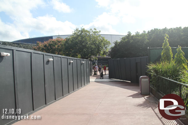 Plenty of walls on this side of Future World too.