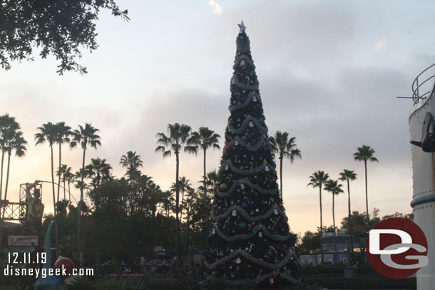 Echo Lake Christmas tree as the sun was rising still.