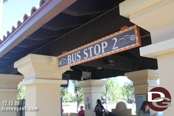 I decided to disembark at the first bus stop (total time since entering the queue was 20 minutes).